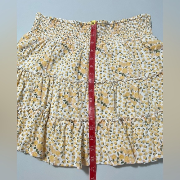 American Eagle Mini Skirt - Picture 13 of 13